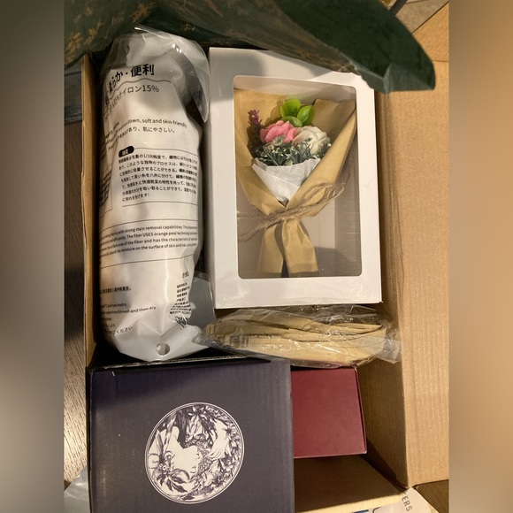 Ladies Coffee Mug Gift Set Candle Hair Towel Graduation Gift - Picture 4 of 9